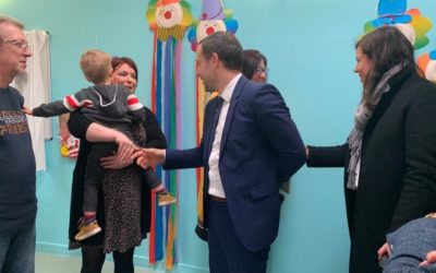 L’action précoce en lumière : Adrien Taquet en visite au CAMSP d’Aulnoye-Aymeries (Nord)